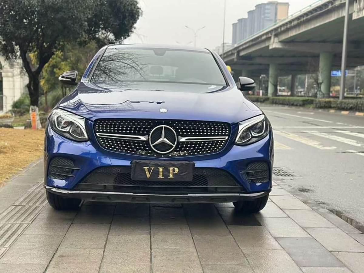 奔馳 奔馳GLC  2022款 改款 GLC 300 4MATIC 轎跑SUV圖片