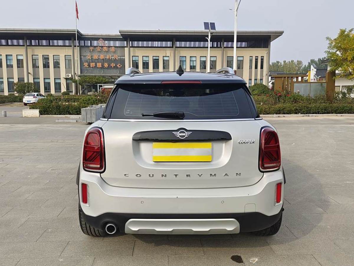 2022年6月MINI COUNTRYMAN  2022款 1.5T COOPER ALL4 鑒賞家