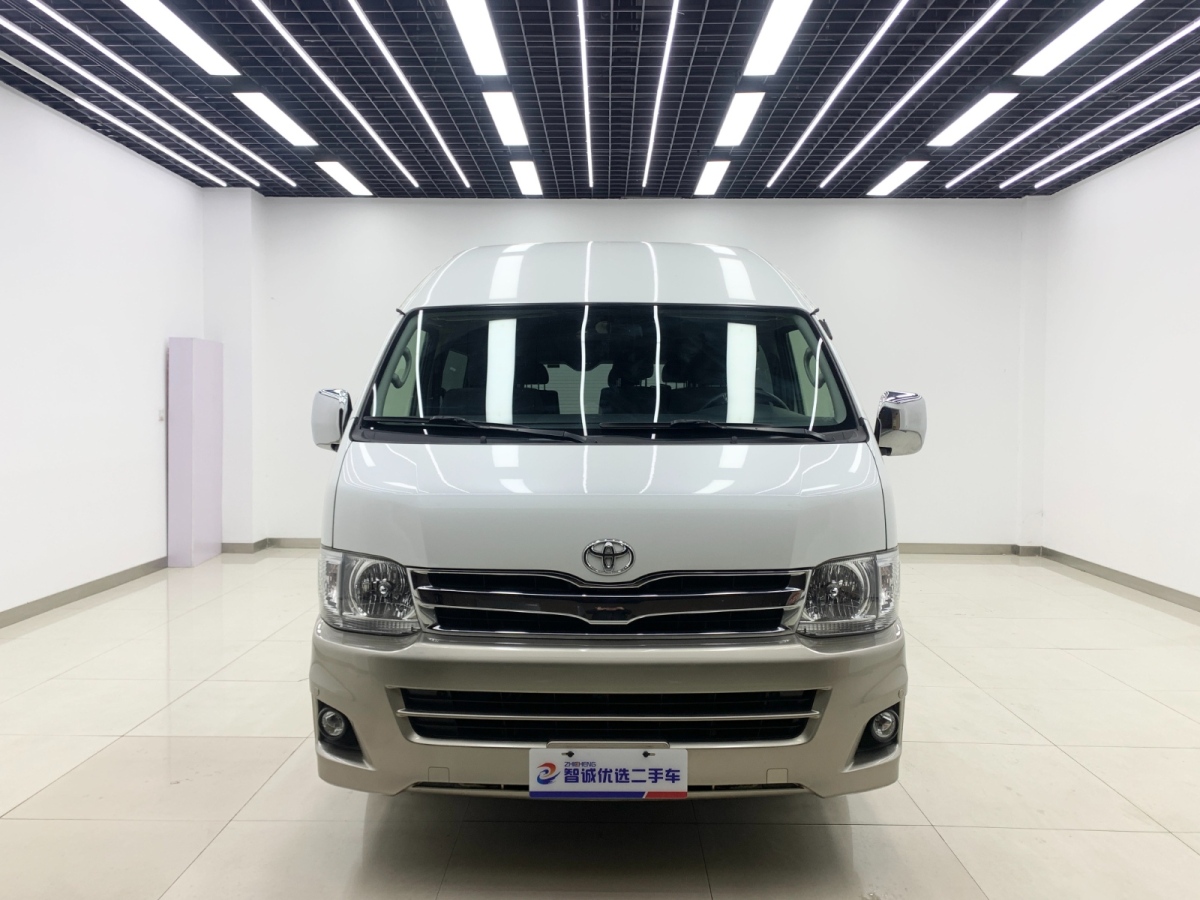 豐田 HIACE  2011款 2.7L自動標(biāo)準(zhǔn)版13座圖片