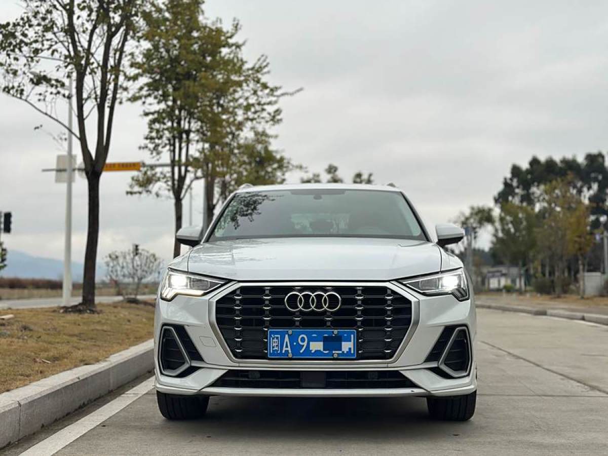 奧迪 奧迪Q3  2022款 40 TFSI 時(shí)尚動(dòng)感型圖片