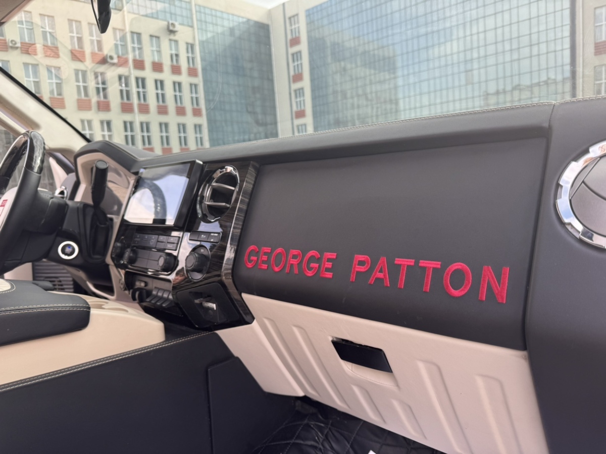 2014年09月乔治·巴顿 战车  2018款 3.5T 6座
