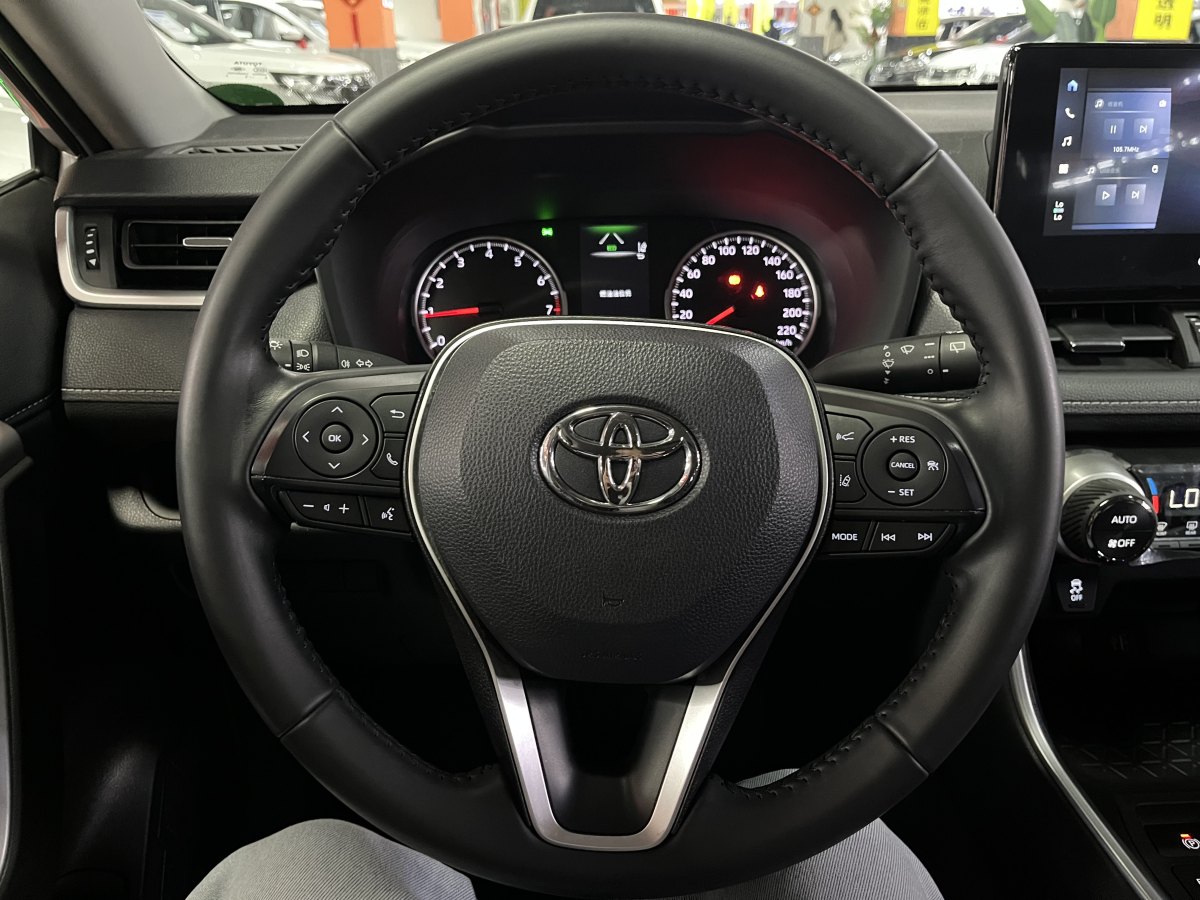 豐田 威蘭達(dá)  2022款 2.0L CVT兩驅(qū)豪華版圖片