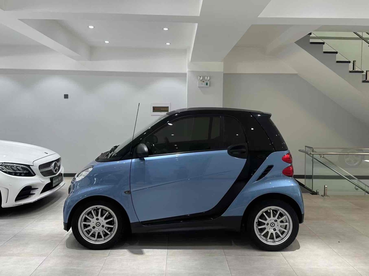 smart fortwo  2014款 1.0 MHD 硬頂新年特別版圖片