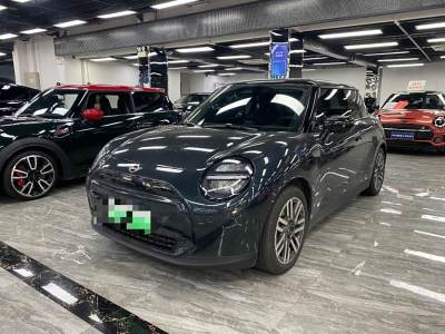 2024年11月 MINI 電動MINI COOPER 456km COOPER E 經(jīng)典派圖片