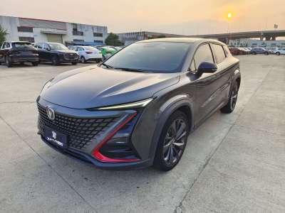 2021年06月 长安 UNI-T 1.5T 尊贵型图片