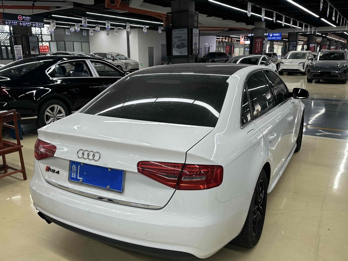 奧迪 奧迪A4L  2013款 35 TFSI 自動標(biāo)準(zhǔn)型圖片