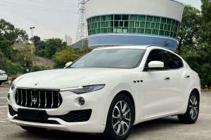 Levante 瑪莎拉蒂 3.0T 350Hp 標(biāo)準(zhǔn)版
