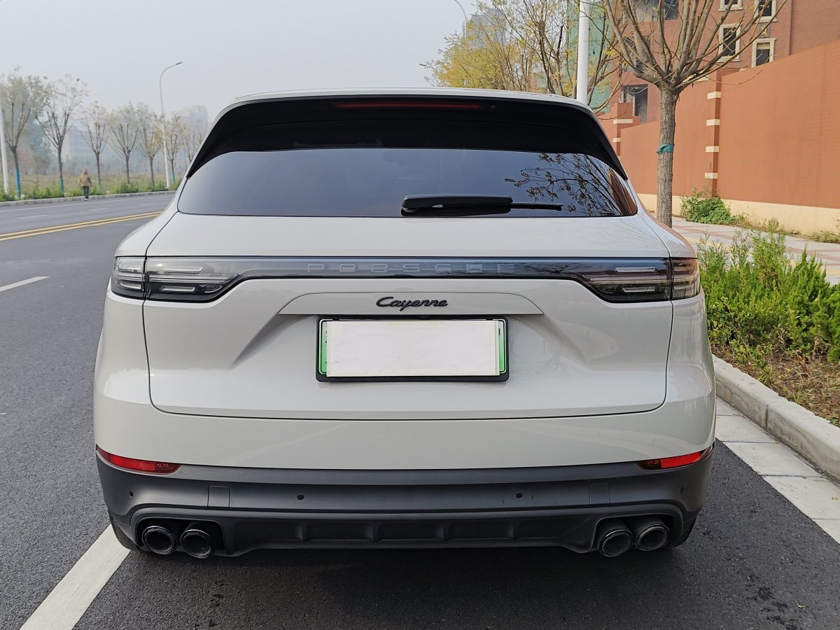 保時捷 Cayenne新能源  2022款 Cayenne E-Hybrid 2.0T 鉑金版圖片