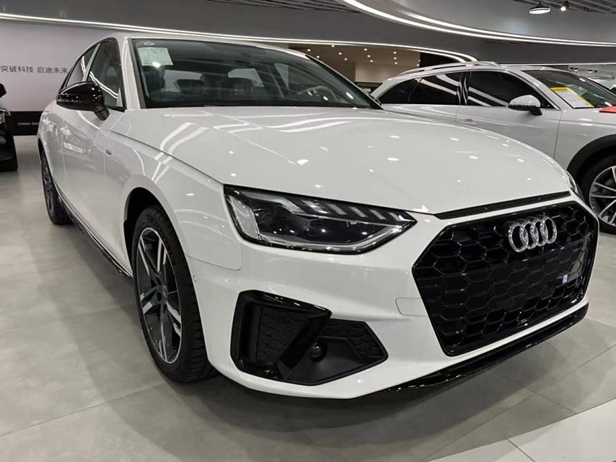 奧迪 奧迪A4L  2022款 40 TFSI 時(shí)尚動(dòng)感型圖片