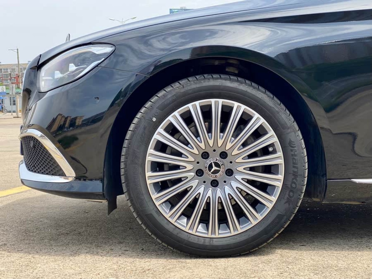 奔馳 奔馳E級  2021款 改款 E 300 L 時尚型圖片