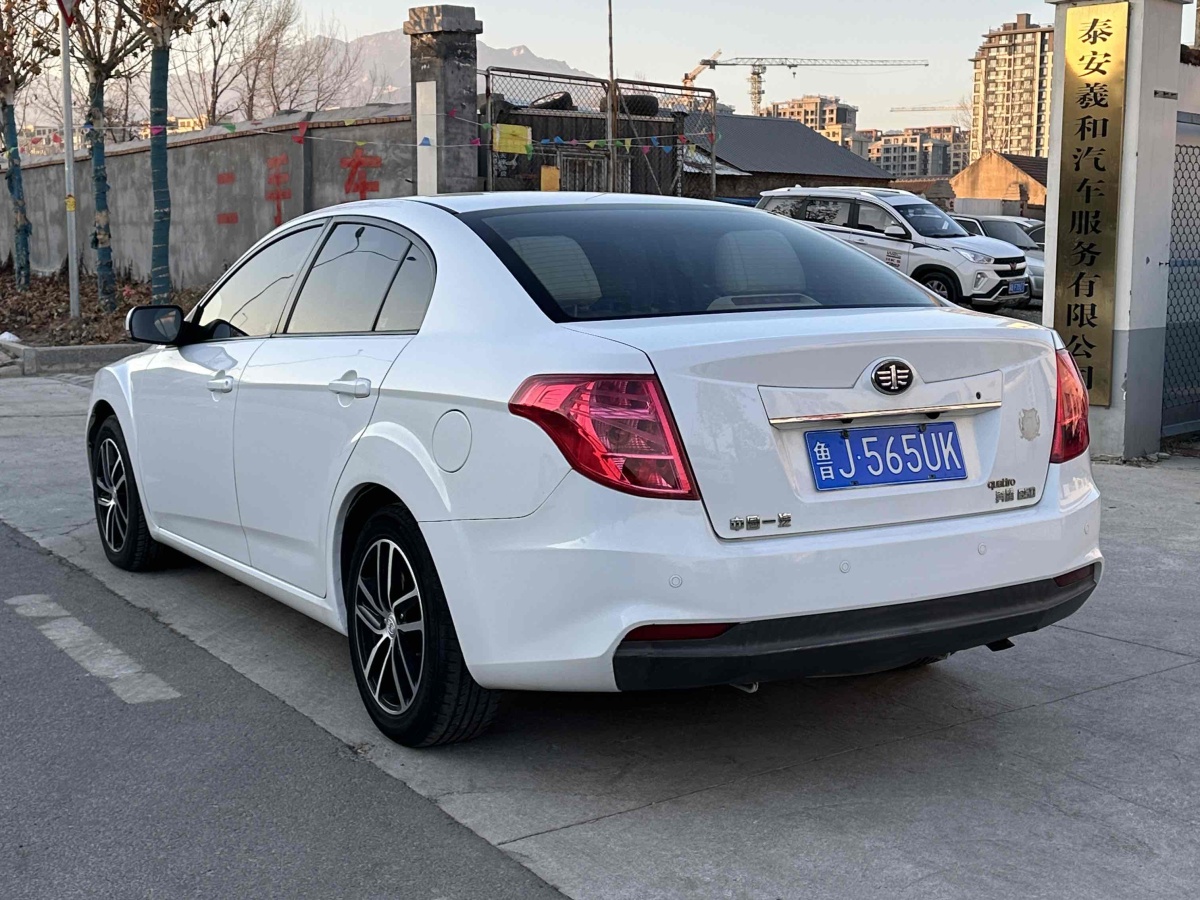 奔騰 B30  2016款 1.6L 手動豪華型圖片