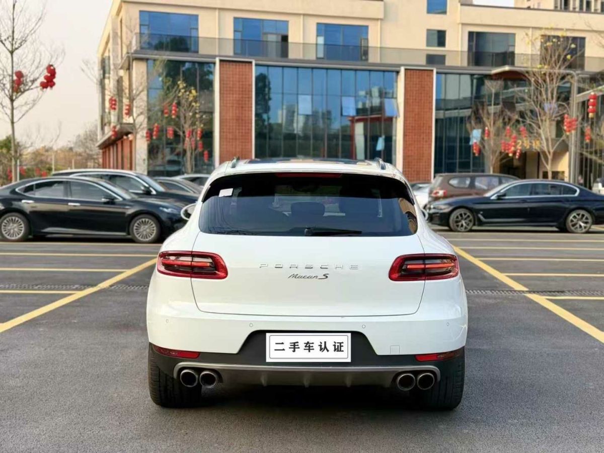 保時(shí)捷 Macan 圖片