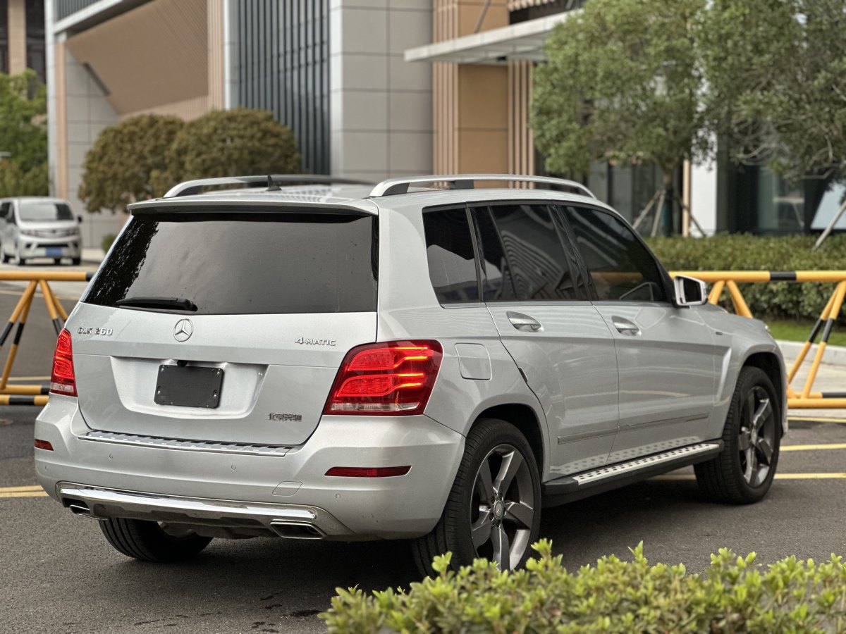 奔馳 奔馳GLK級(jí)  2015款 GLK 260 4MATIC 時(shí)尚型 極致版圖片