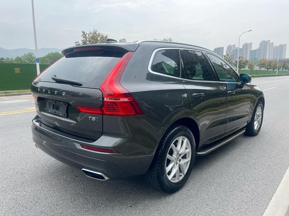 沃爾沃 XC60  2019款  T5 四驅(qū)智逸版 國(guó)VI圖片