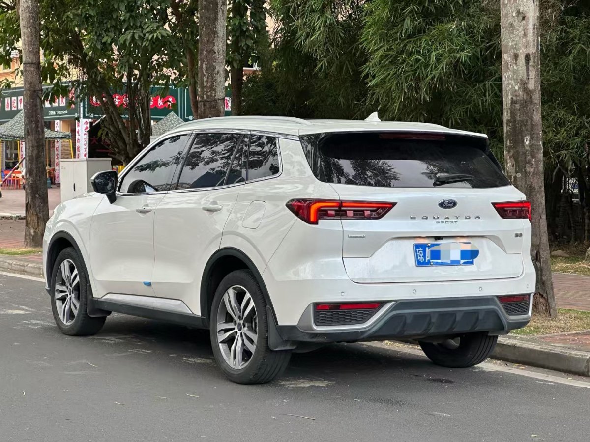 福特 領(lǐng)睿  2023款 EcoBoost 170 尊領(lǐng)型圖片