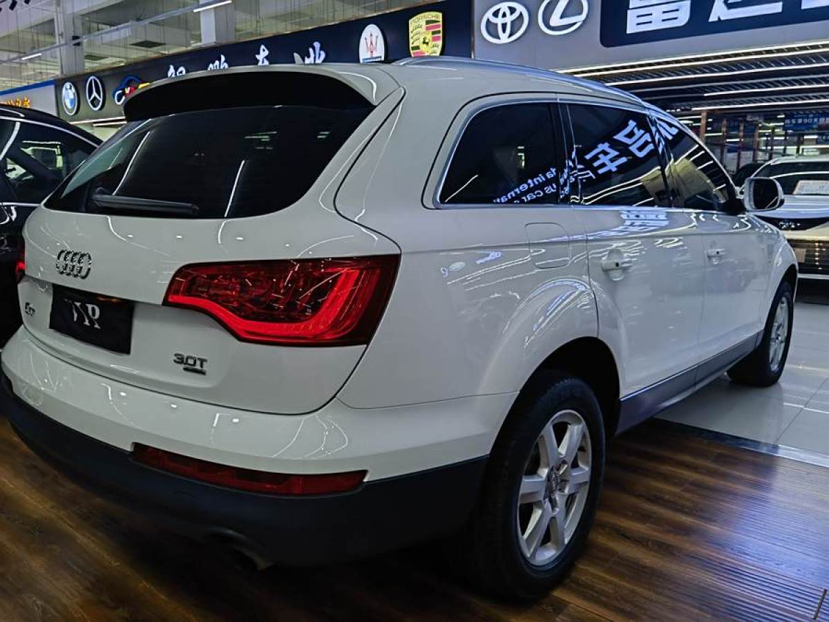 2012年11月奧迪 奧迪Q7  2012款 3.0 TFSI 進(jìn)取型(200kW)