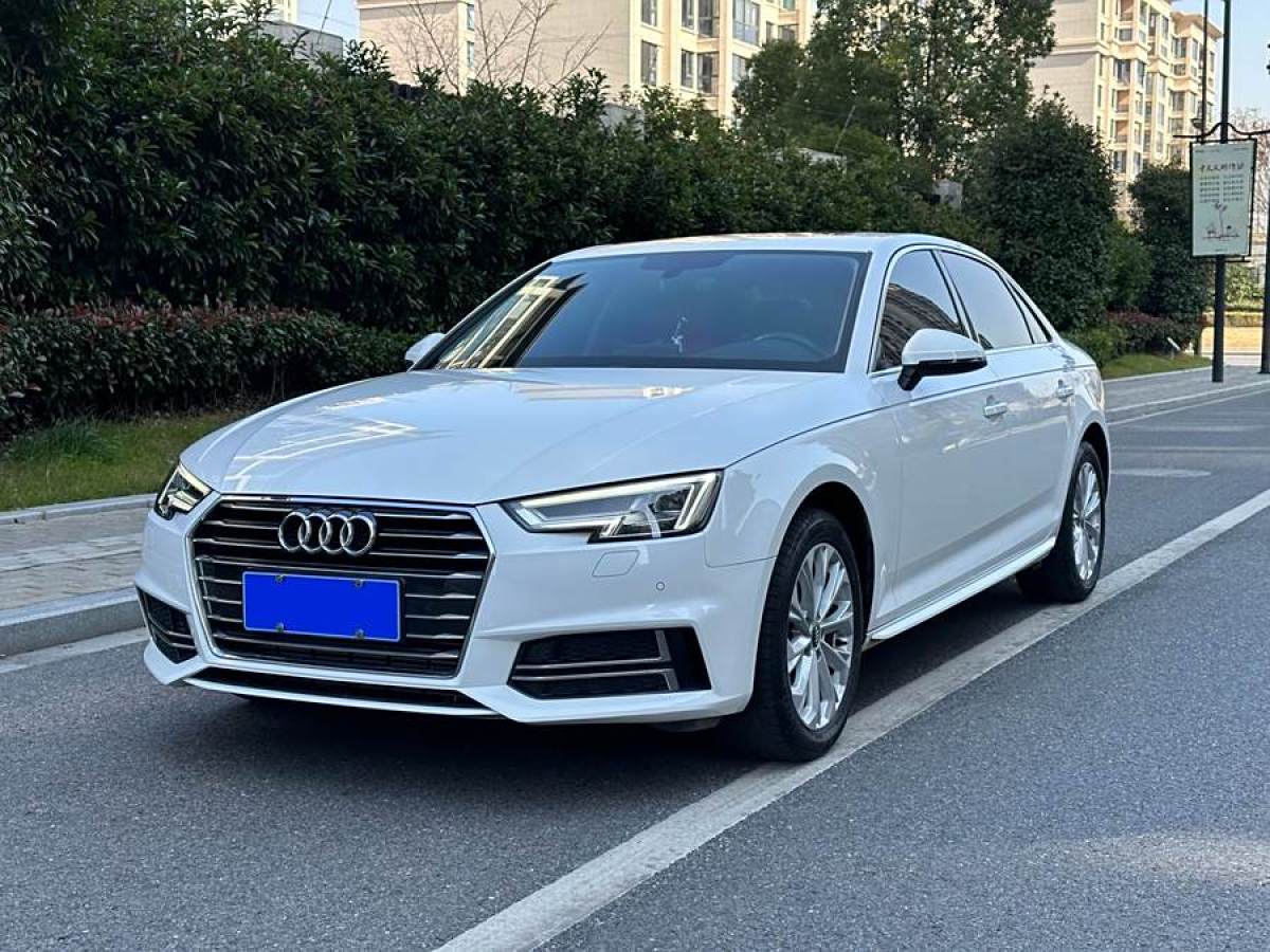 奧迪 奧迪A4L  2019款 40 TFSI 進(jìn)取型 國(guó)VI圖片