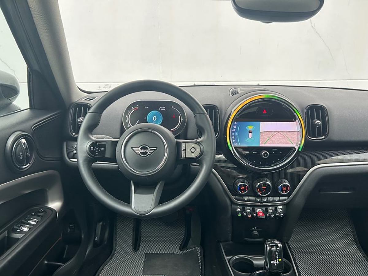 MINI COUNTRYMAN  2023款 改款 1.5T COOPER 鑒賞家圖片