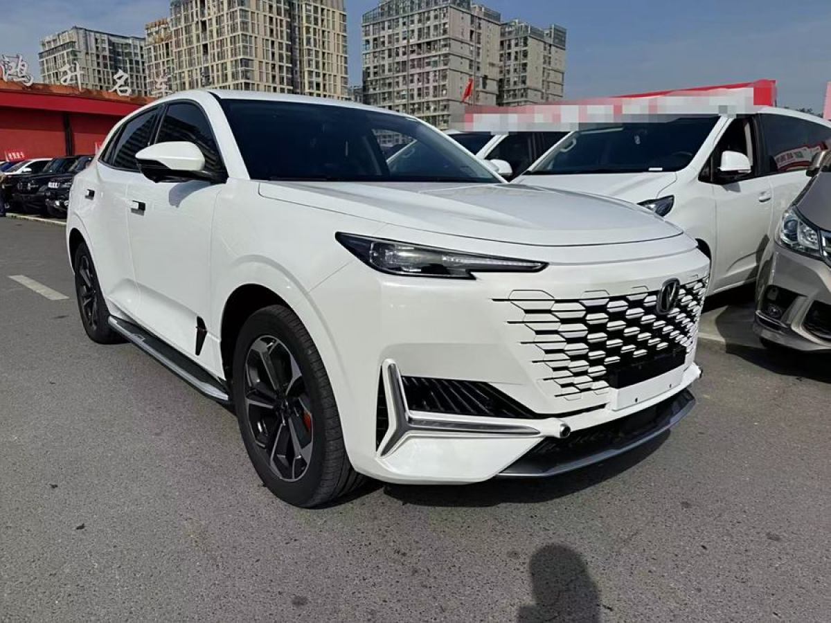 長(zhǎng)安 長(zhǎng)安UNI-K新能源  2023款 智電iDD 1.5T 135km智趣型圖片