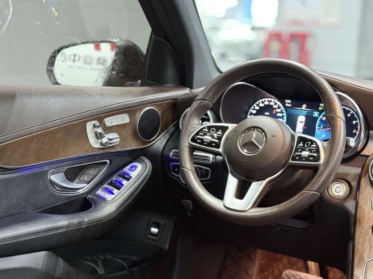 奔馳 奔馳GLC  2018款 改款 GLC 300 4MATIC 動感型圖片