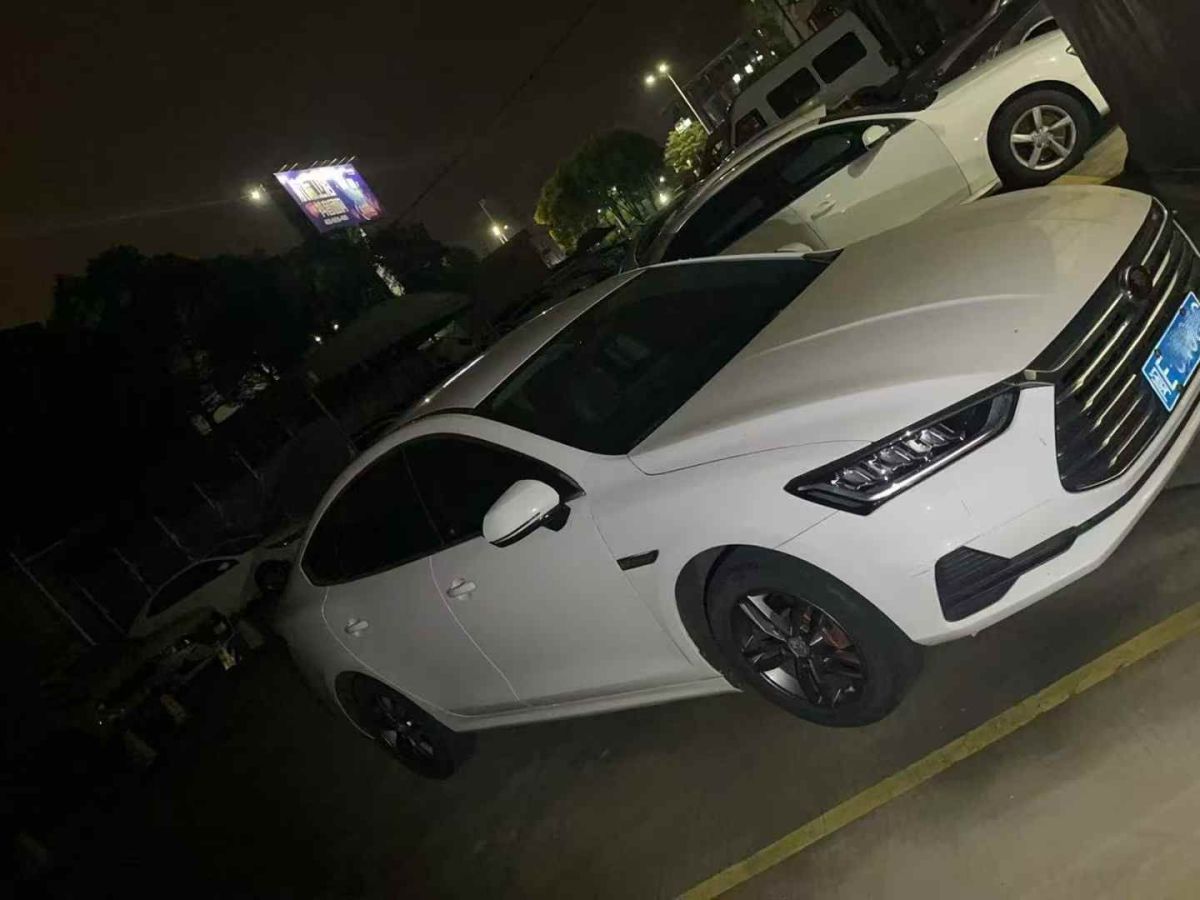 比亞迪 秦  2019款 1.5L 自動豪華型圖片