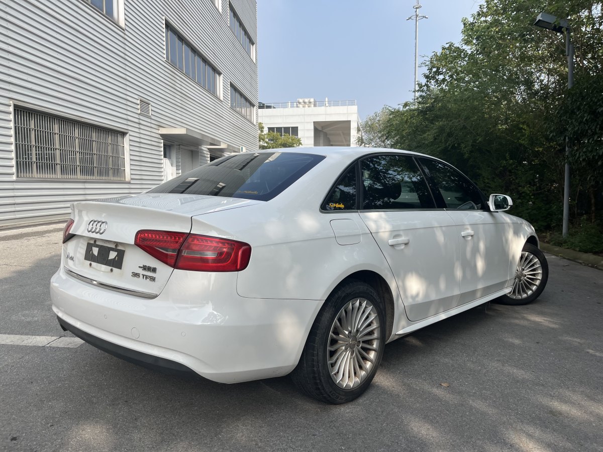 奧迪 奧迪A4L  2015款 35 TFSI 自動舒適型圖片