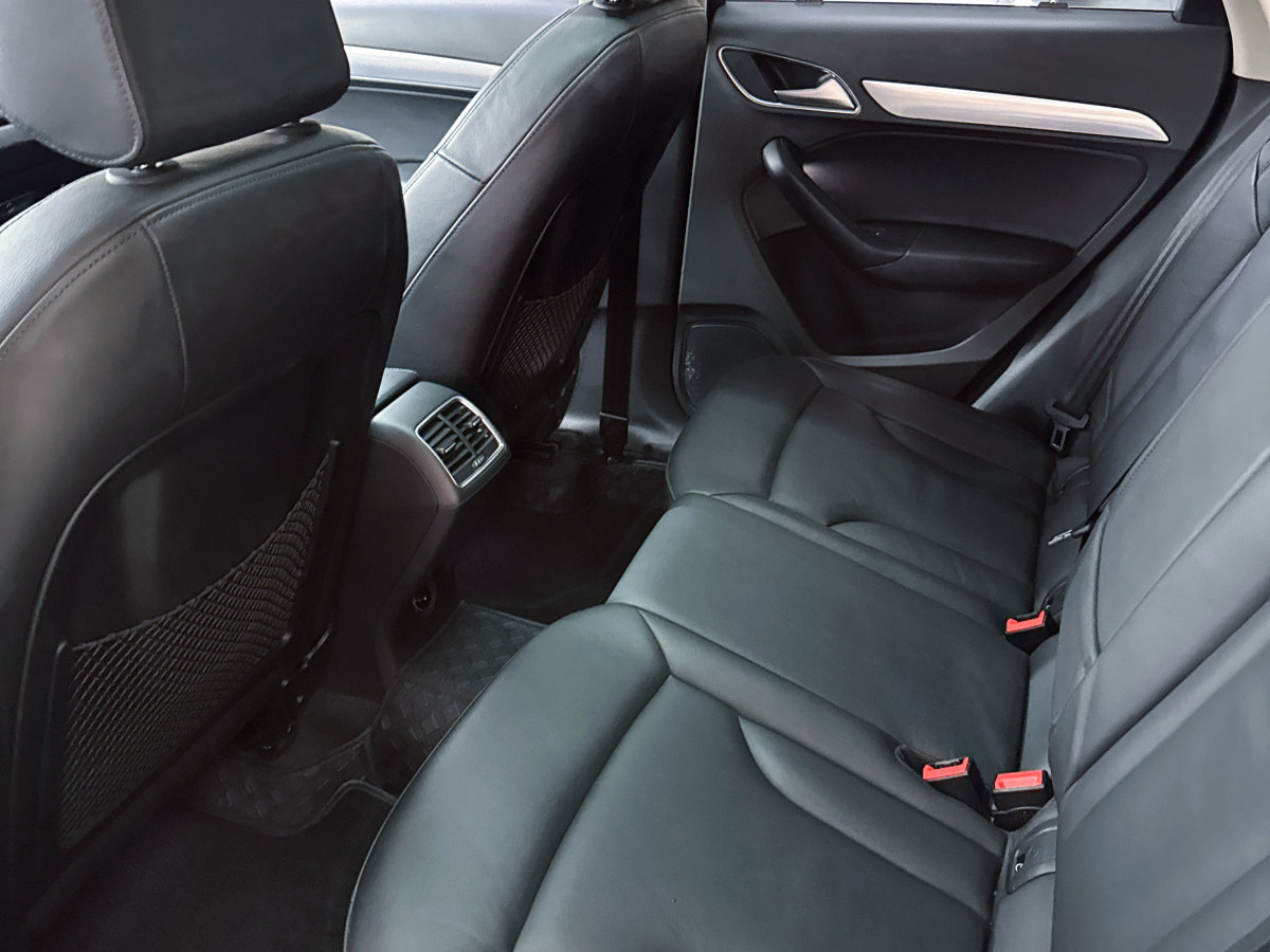 奧迪 奧迪Q3  2015款 35 TFSI 舒適型圖片