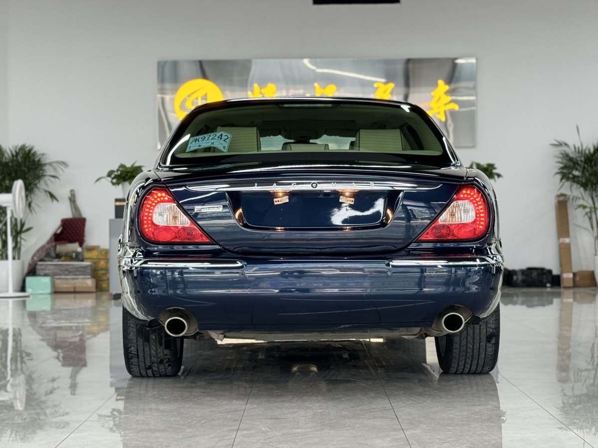 捷豹 XJ  2007款 XJ6L 3.0皇家加長版圖片