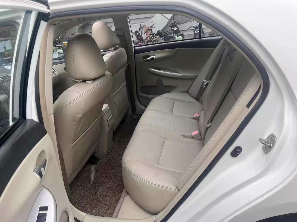 豐田 卡羅拉  2013款 1.6L GL炫酷特裝版圖片