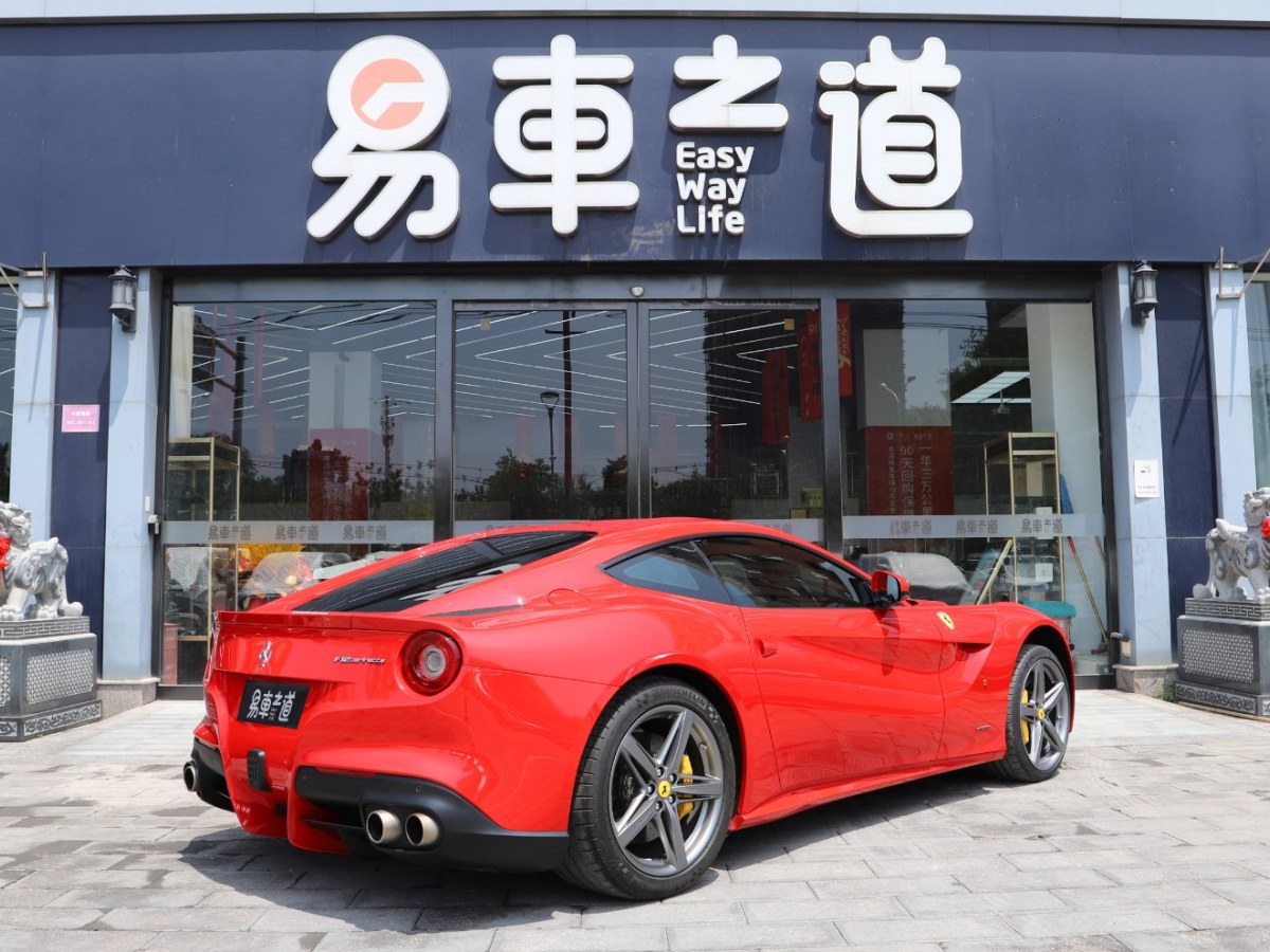 2014年1月法拉利 F12berlinetta  2013款 6.3L 標(biāo)準(zhǔn)型