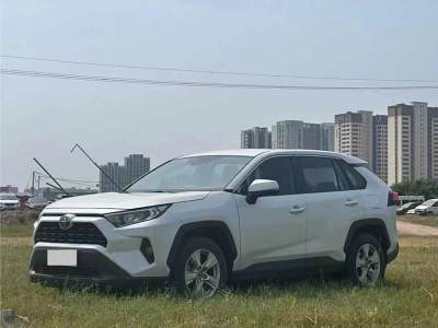 2021年10月 丰田 RAV4荣放 2.0L CVT两驱风尚版图片