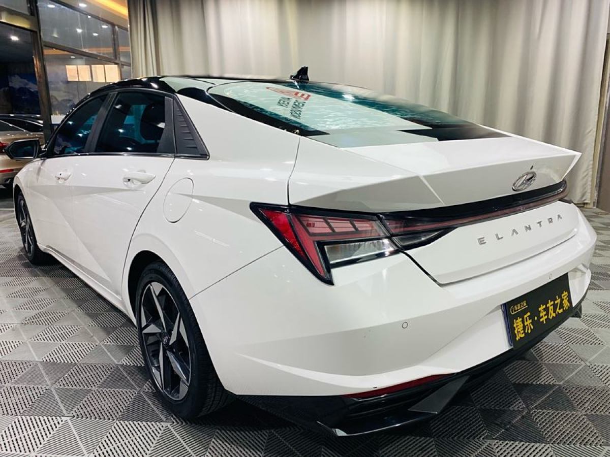 2022年6月現(xiàn)代 伊蘭特  2022款 1.5L CVT LUX尊貴版