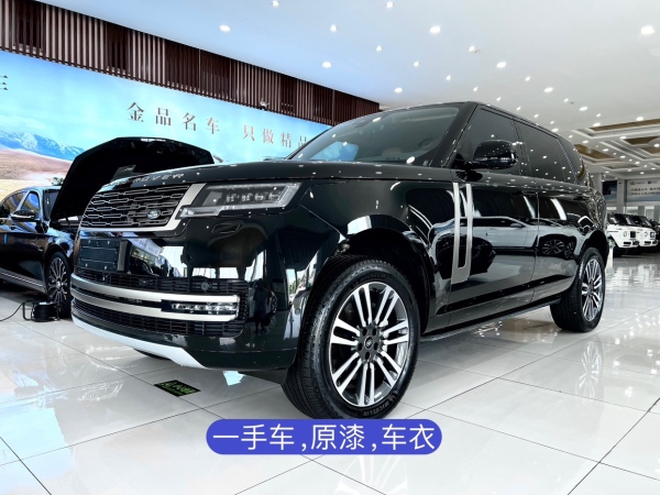 路虎 揽胜  2023款 改款 3.0 L6 400PS 盛世加长版