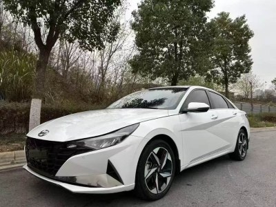 2023年1月 現(xiàn)代 伊蘭特 1.5L CVT LUX尊貴版圖片