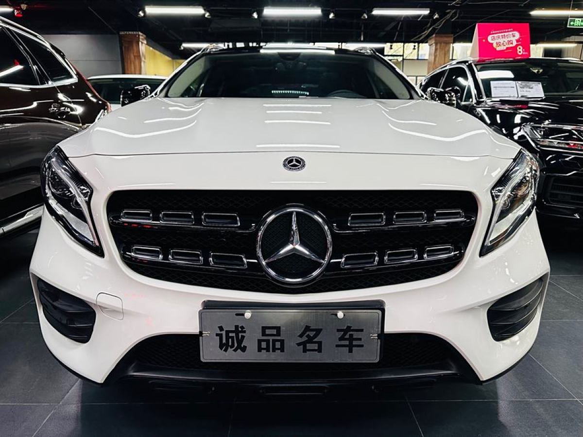 奔馳 奔馳GLA  2018款 GLA 220 4MATIC 運(yùn)動(dòng)型圖片