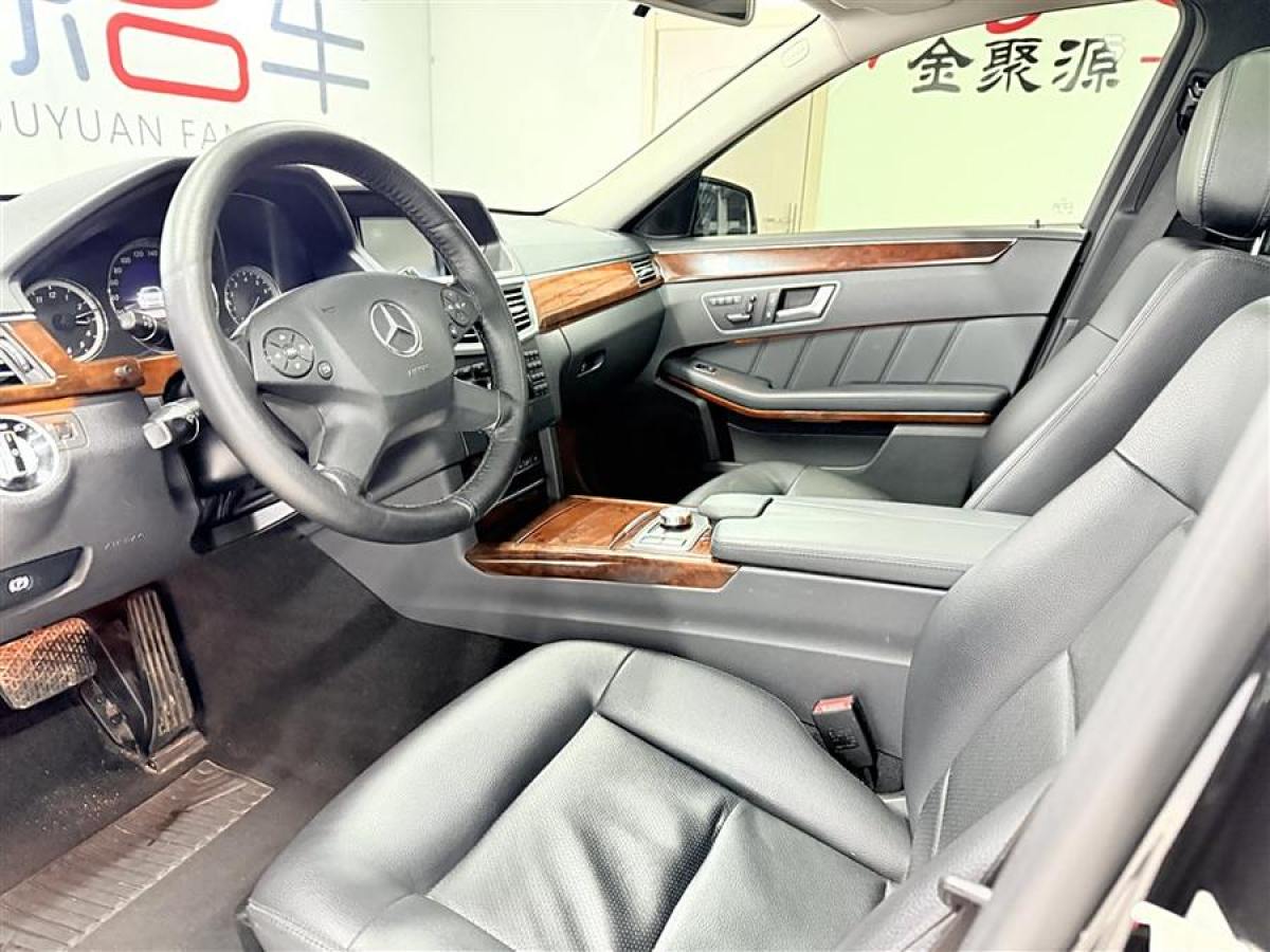 奔馳 奔馳E級  2013款 E 260 L CGI優(yōu)雅型圖片