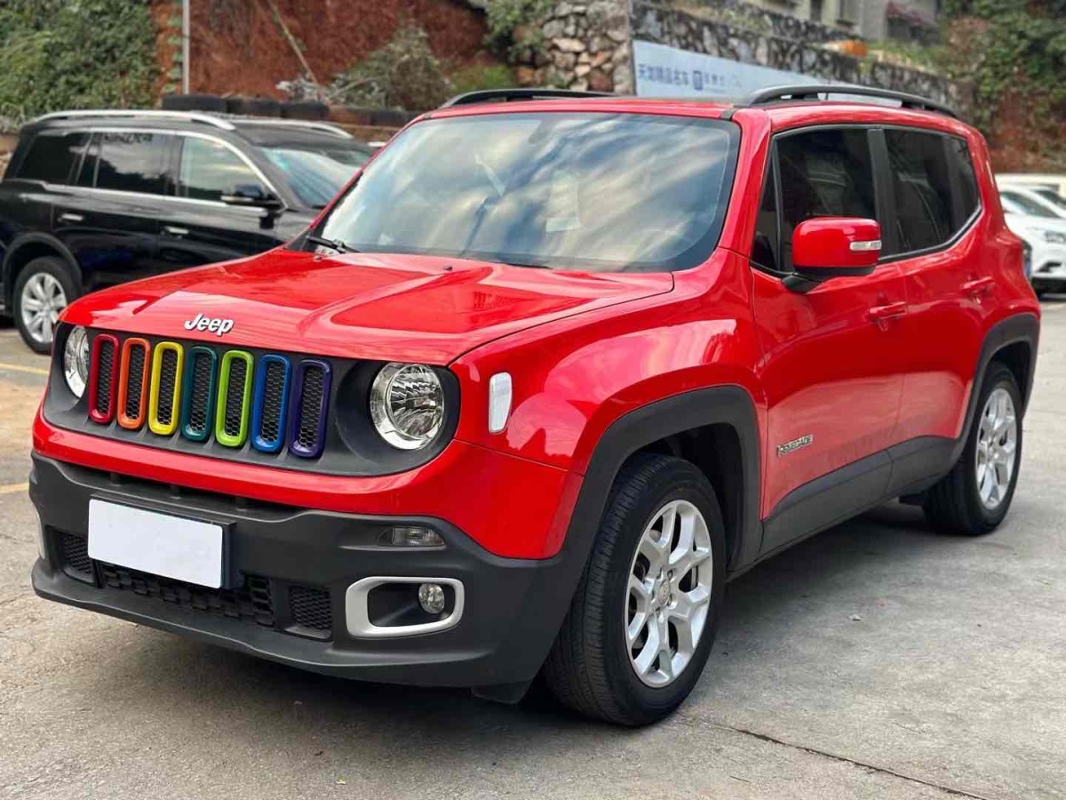 Jeep 自由俠  2018款 互聯(lián)大屏版 180T 自動高能版圖片