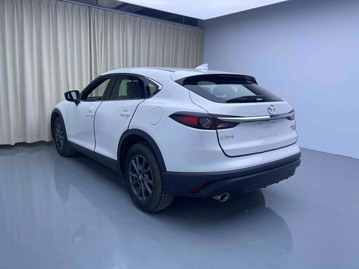 2020年9月馬自達 CX-4  2021款 2.0L 自動兩驅(qū)藍天活力版