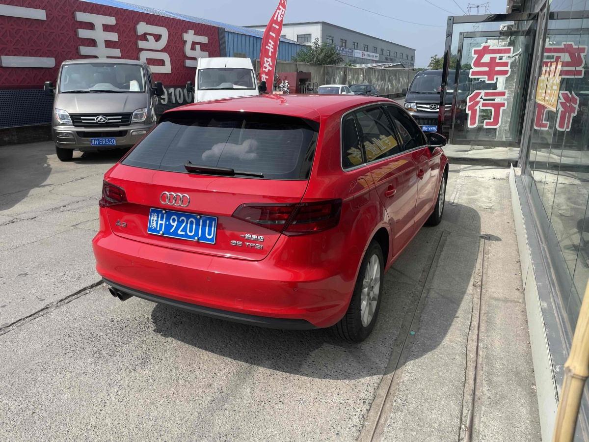 奧迪 奧迪A3  2015款 Sportback 35 TFSI 手動進取型圖片