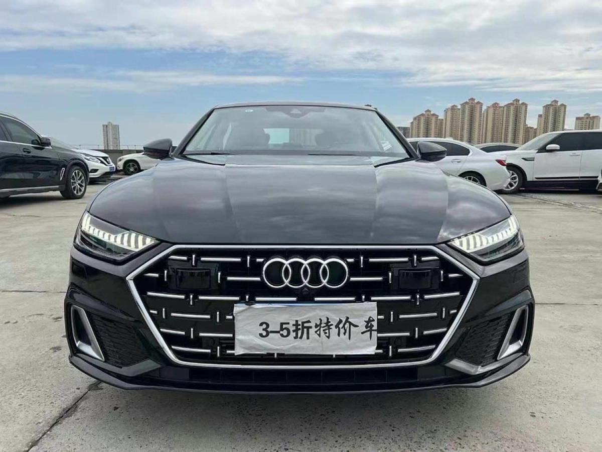 奧迪 奧迪A7L  2024款 45TFSI S-line 筑夢(mèng)型 流晶套裝圖片