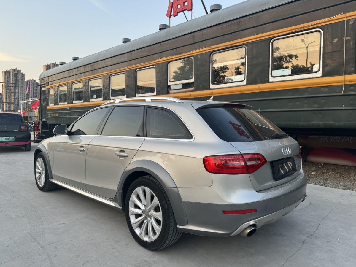 2013年02月奧迪 奧迪A4  2013款 40 TFSI allroad quattro 舒適型