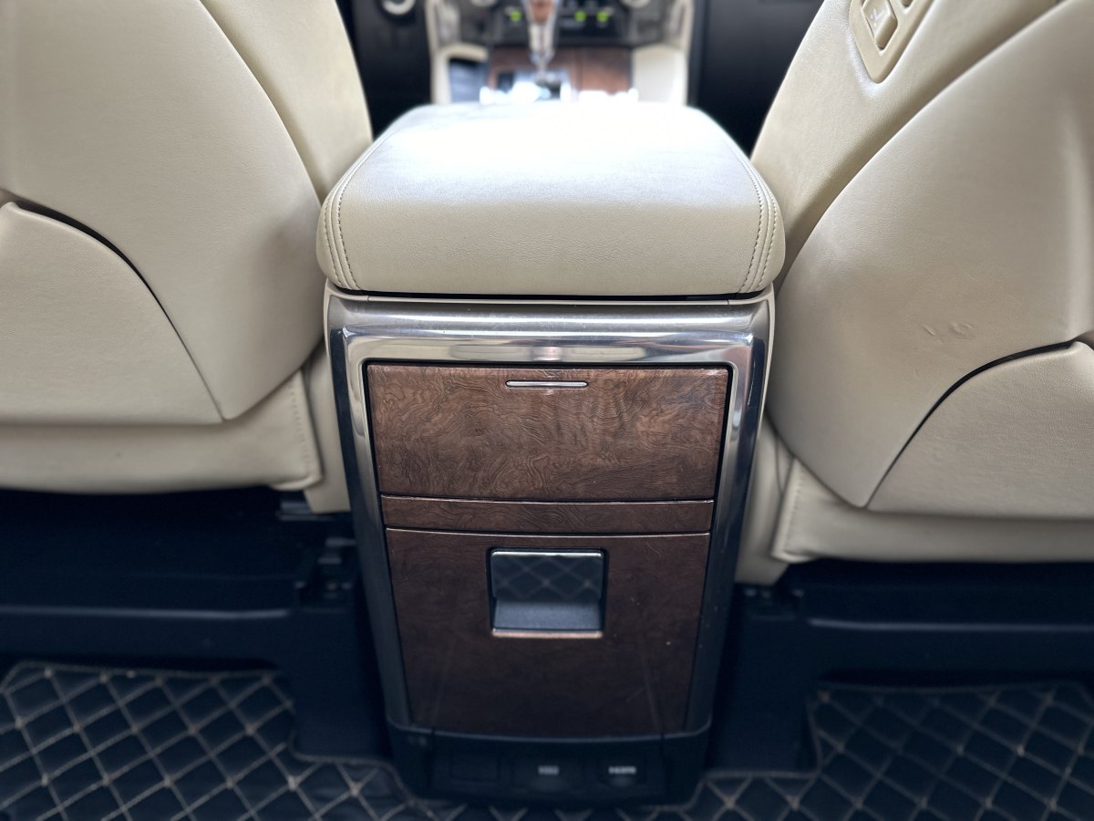 豐田 埃爾法  2015款 3.5L 尊貴版圖片