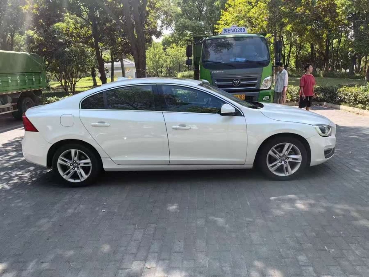 沃爾沃 S60  2015款 L 2.0T T5 智馭版圖片