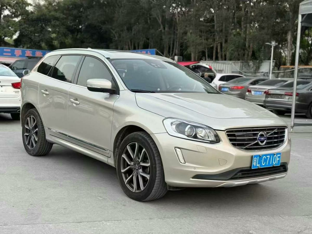 沃爾沃 XC60  2017款 2.0T T5 AWD 個(gè)性運(yùn)動版圖片