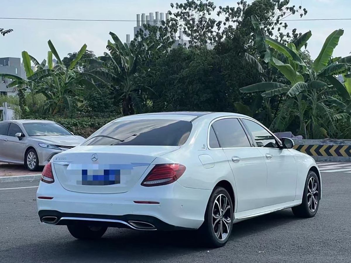 奔馳 奔馳E級  2020款 E 300 L 運(yùn)動豪華型圖片