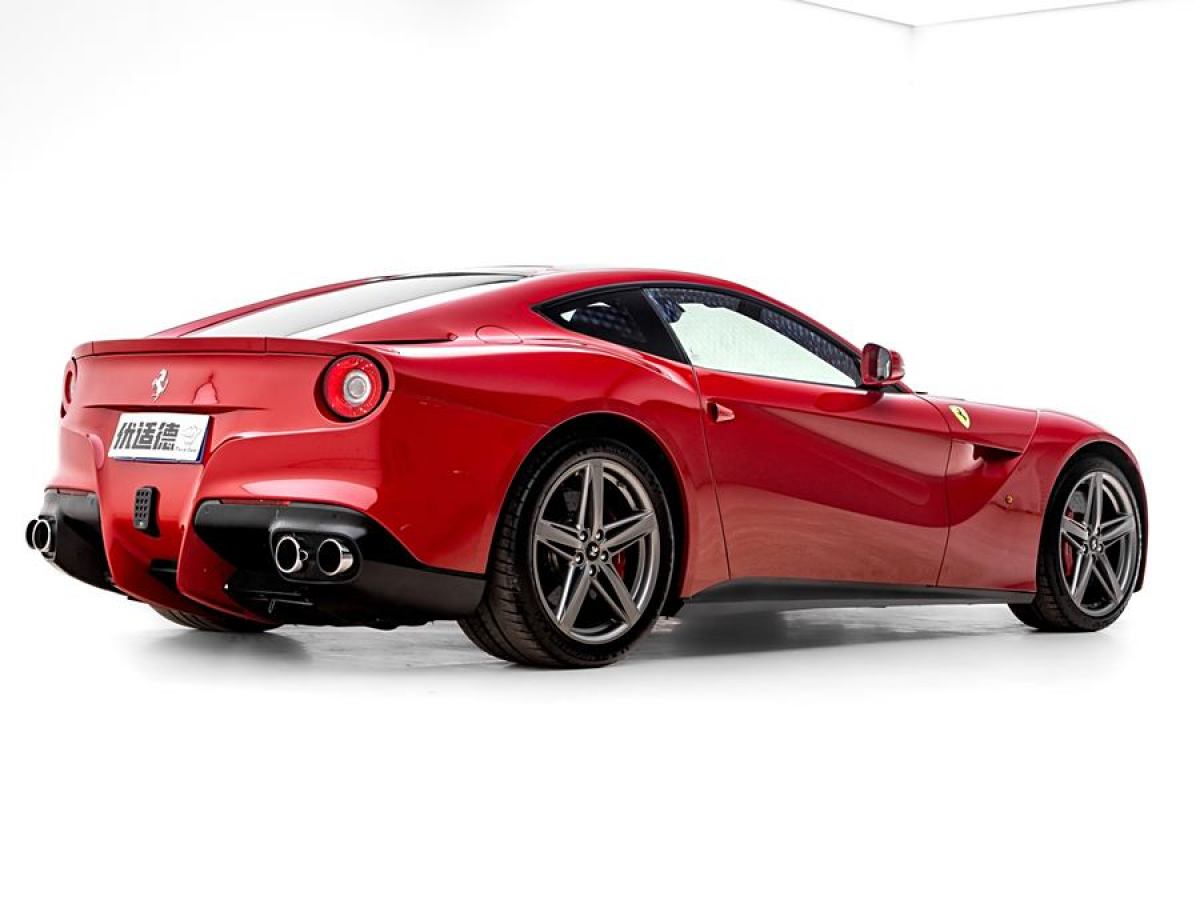 法拉利 F12berlinetta  2013款 6.3L 標(biāo)準(zhǔn)型圖片