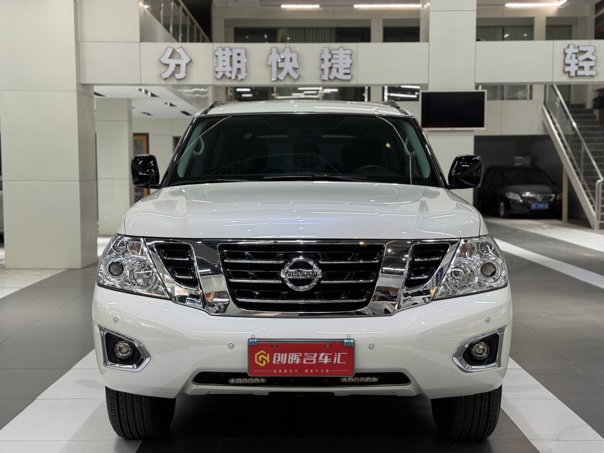 日產(chǎn) 途樂(lè)  2018款 4.0L 鉑金型圖片