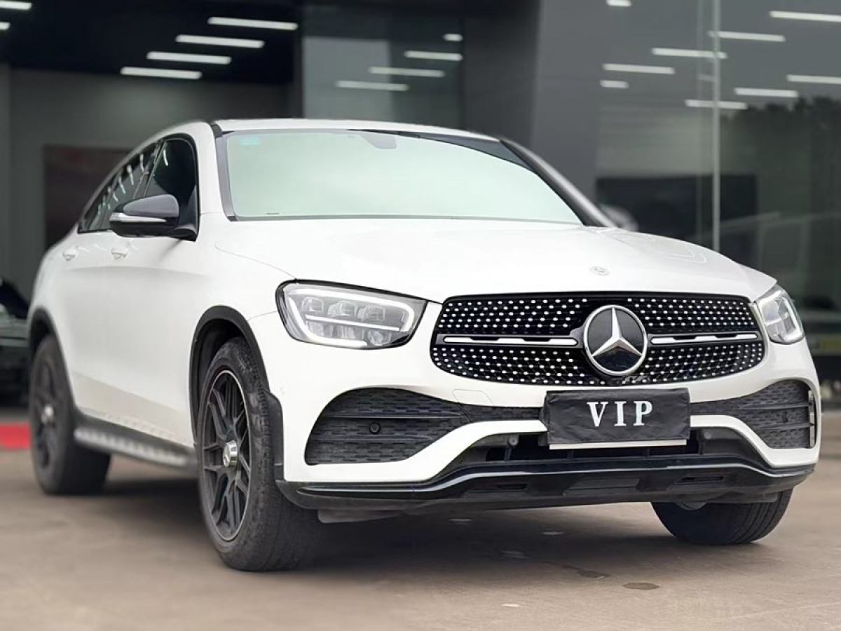 奔馳 奔馳GLC  2022款 改款 GLC 260 4MATIC 轎跑SUV圖片