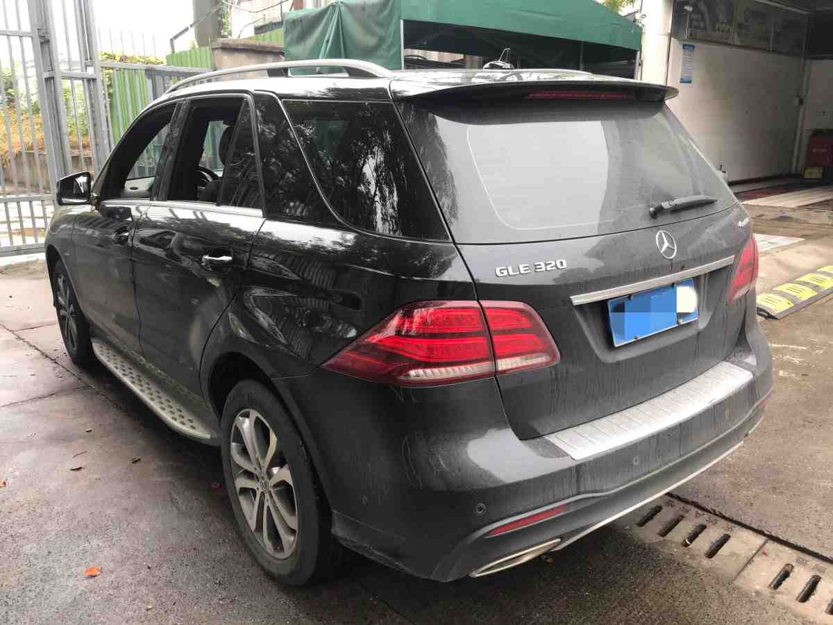 奔馳 奔馳GLE  2018款 GLE 320 4MATIC 動感型臻藏版圖片