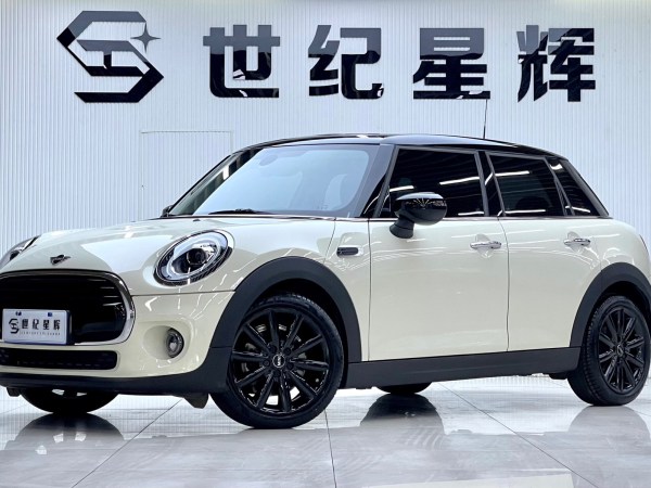 MINI MINI  2021款 1.5T COOPER 艺术家 五门版